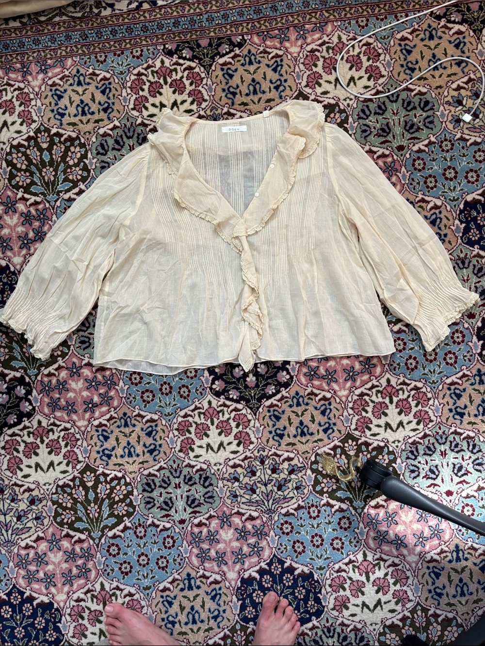 Doen Ruffle V-Neck Pintuck Blouse